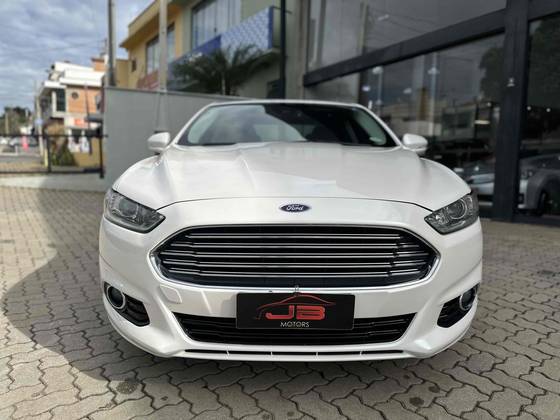 FORD FUSION 2.0 TITANIUM FWD 16V GASOLINA 4P AUTOMÁTICO FORD FUSION 2.0 TITANIUM FWD 16V GASOLINA 4P AUTOMÁTICO